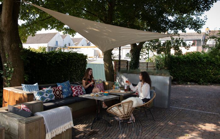 Platinum 4m 90 Degree Triangle Shade Sail Off White-18-N508-090-34