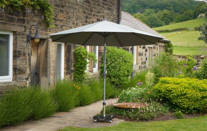 Platinum Riva 3mt Luna Grey Parasol & 40kg Grey Ceramica Wheeled Base